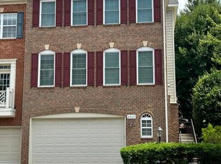 4969 Vail Ridge Ln, Fairfax, VA 22030