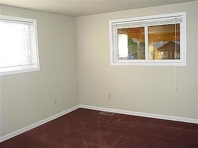 5th image of 1302 Poindexter Ave