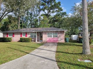 7819 Lisa Dr E, Jacksonville, FL 32217
