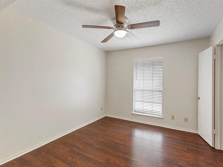 2121 Hepburn St #912 — Photo 16
