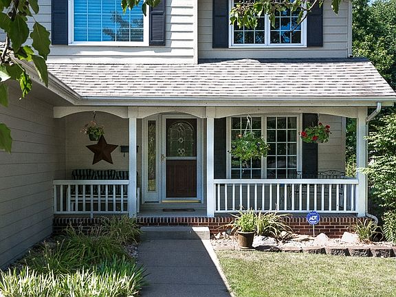 3rd image of 3451 Scenic Vista Dr