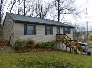 3810 Locust Grove Rd, Columbia, PA 17512