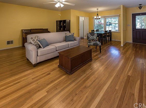 3rd image of 26589 Basswood Ave