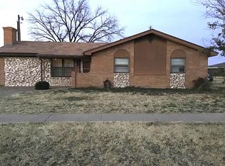 1312 W 32nd St, Plainview, TX 79072