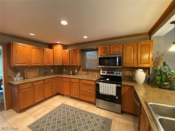 5th image of 123 Alburn Dr