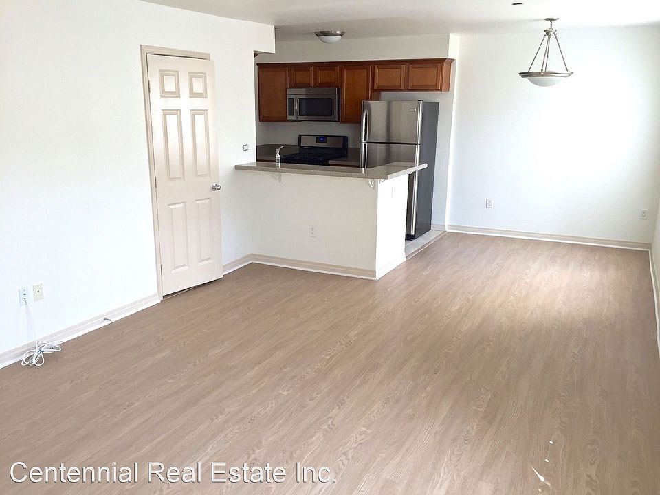 1st image of 3321 Mentone Ave #6-06
