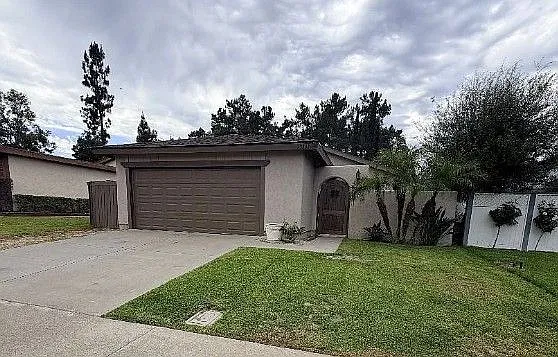 27331 Pinavete — Photo 1
