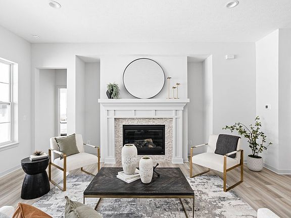 4th image of 15668 Woodford Dr