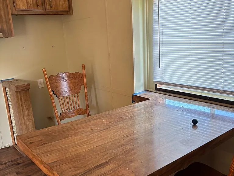 112 S Balsam Ave — Photo 3