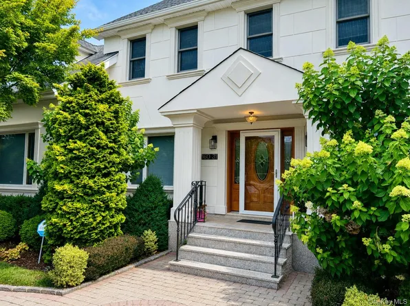 160-31 9th Avenue, Whitestone, NY 11357