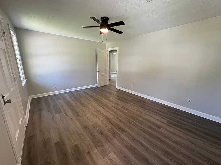 903 Chickasaw Trl — Photo 6