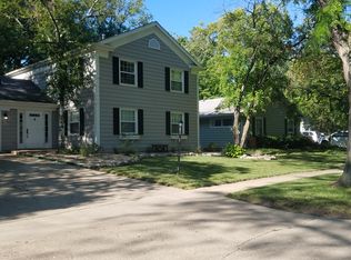 1108 Devonshire Dr, Champaign, IL 61821