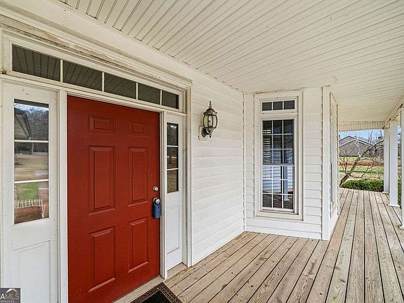 2nd image of 3639 Holly Springs Rd