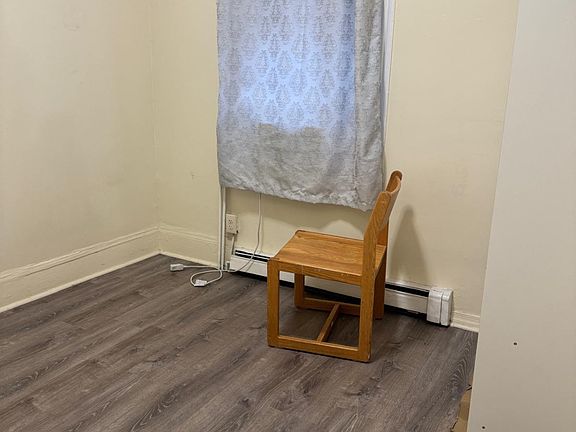 4th image of 302 Summit Ave Floor 2