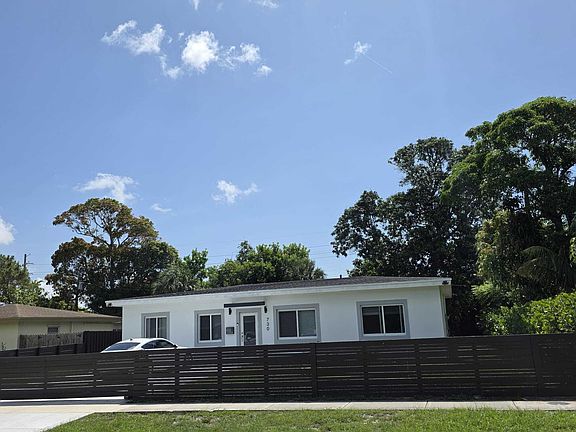 3rd image of 730 Alabama Avenue