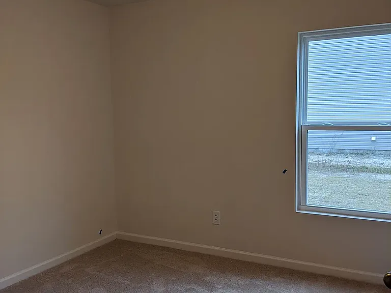 523 Jernigan St — Photo 15