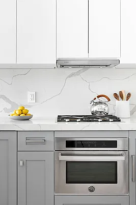 Rented by Voyeur Real Estate LLC | media 57