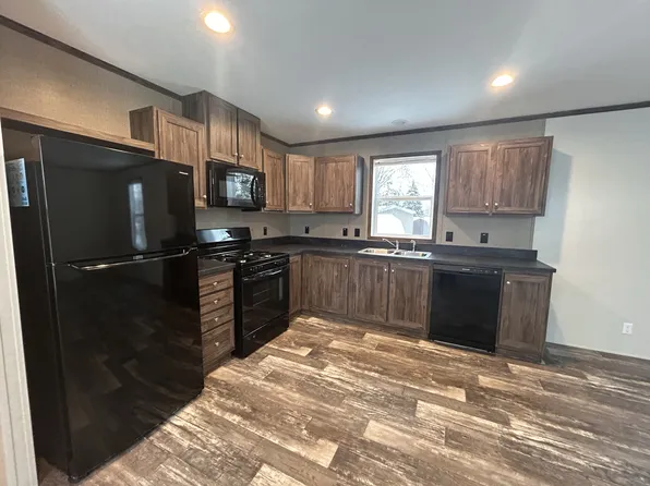 2481 Pajot Rd #58, Kawkawlin, MI 48631