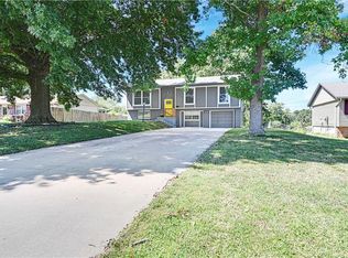 2818 Hutton Rd, Kansas City, KS 66109