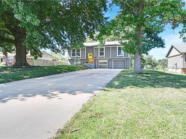 2818 Hutton Rd, Kansas City, KS 66109