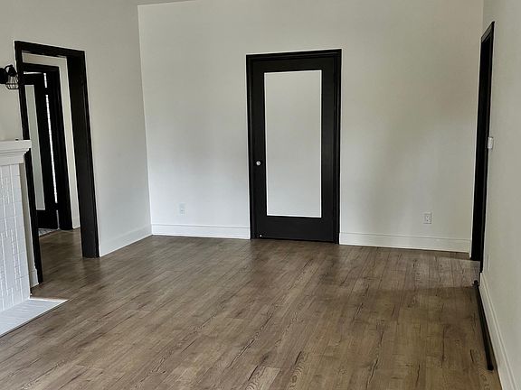 5th image of 4057 W 28th St