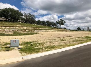1908 Chateau Ln N, Kerrville, TX 78028