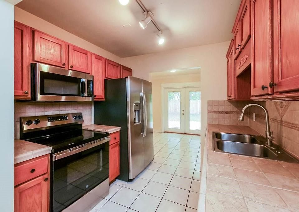 1st image of 7602 NW 40th St #0