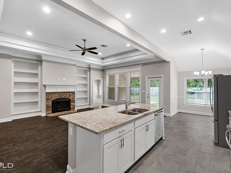 3351 Grand Lake Dr — Photo 16