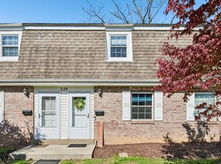 239 Whitestown Vlg APT F, Butler, PA 16001