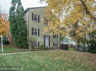 1018 Temple Ct, Sterling, VA 20164