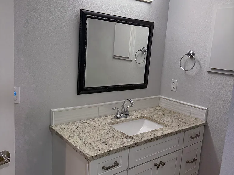 5717 Colby Ave #2 — Photo 8