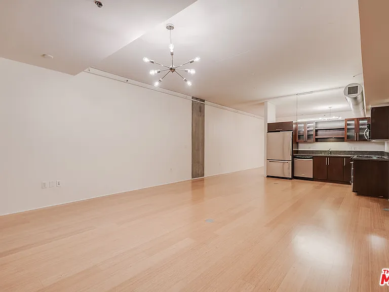1111 S Grand Ave #1115 — Photo 5