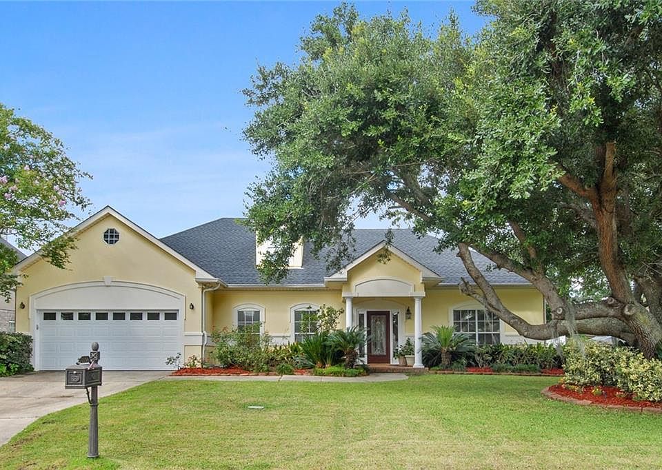 1st image of 3704 Lake Des Allemands Dr