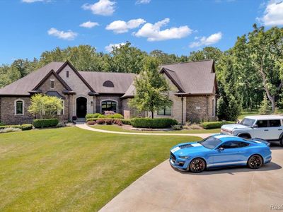 5000 Lockwood Dr, Washington, MI, 48094