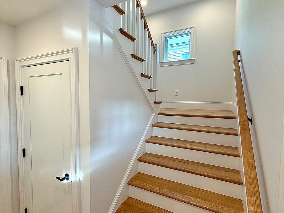 Common Entry Way with Gleaming Hardwood Floors and High End Finishes