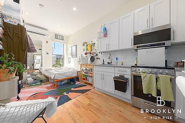 1st image of 2837 Church Ave #3