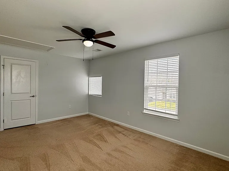 145 Holly Hill Dr — Photo 38