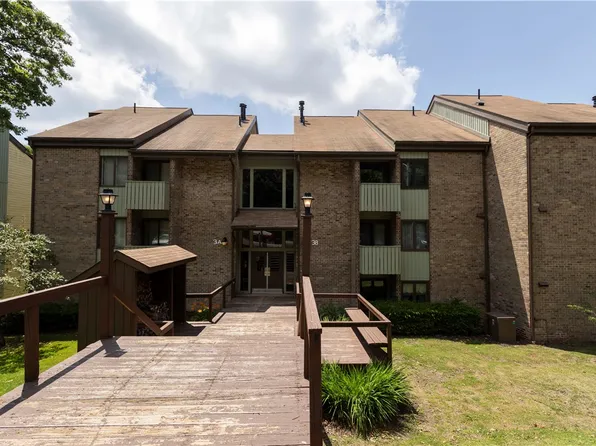 3B2 Mountain Villas Dr, Champion, PA 15622
