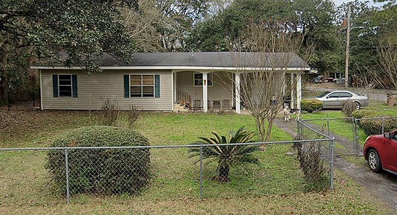 2nd image of 963 Navco Rd