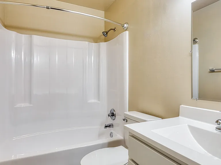 Summer Station Apartments Where Comfort Meets Coastal Living — Photo 62