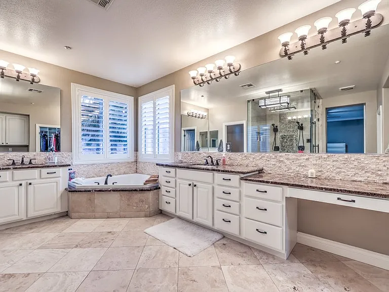 2849 Soaring Peak Ave — Photo 20