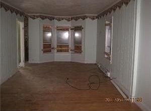 2nd image of 31 Gladstone St