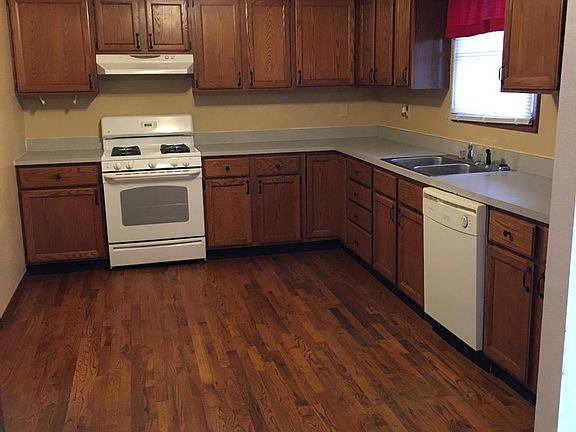 5th image of 100 Wilson Ct
