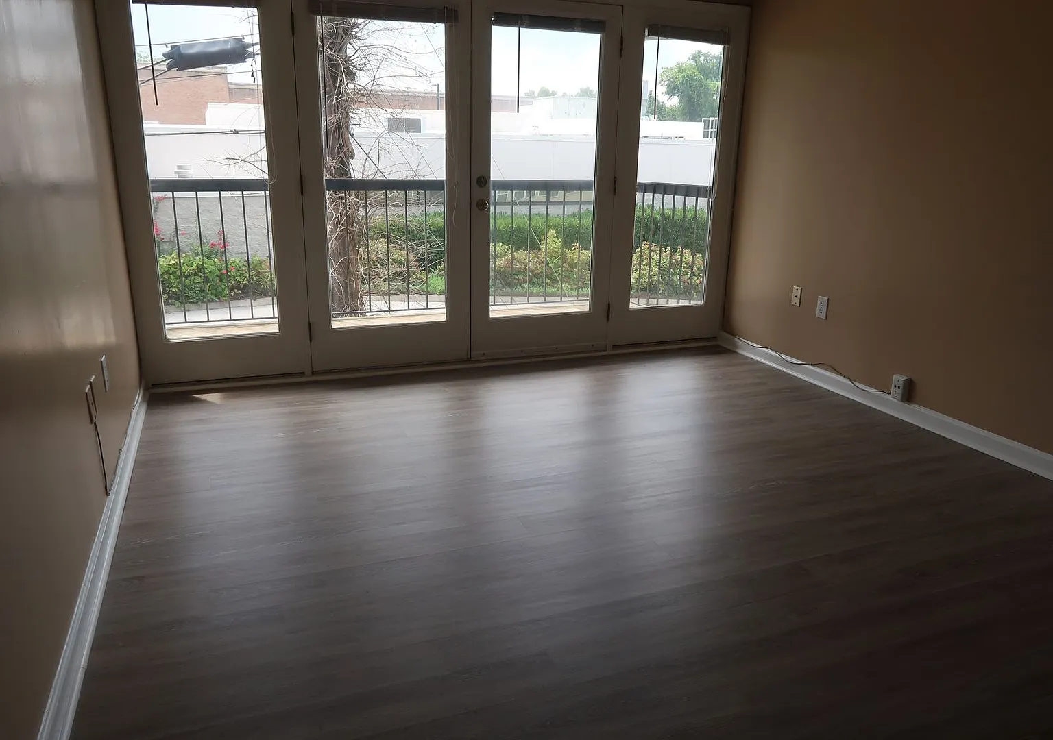Fantastic Deal For 2 Bedroom/2 Baths @ Sullins Ridge Condominiums Just $1600/Month For Entire Unit! — Photo 2