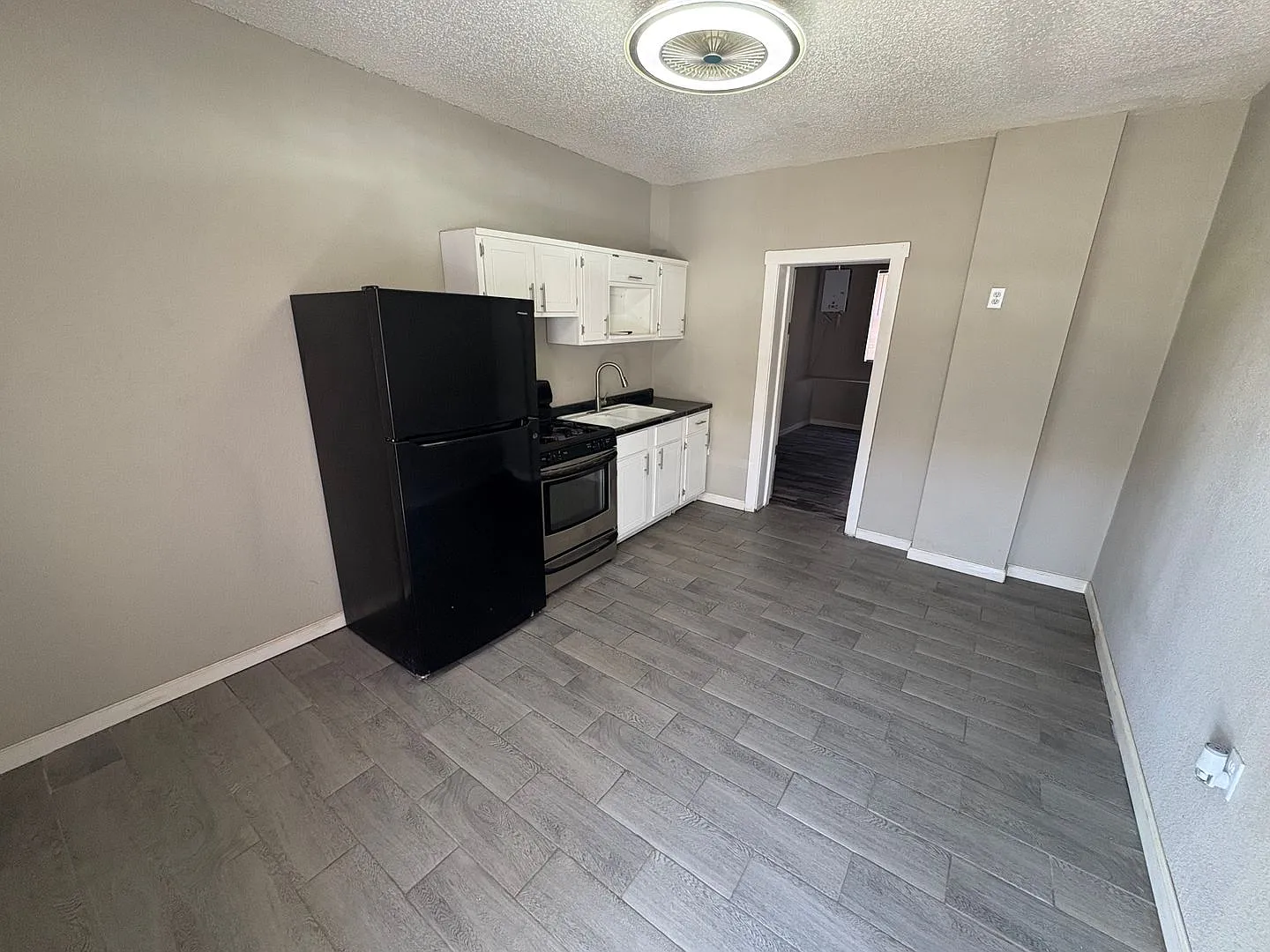 Apartment for rent In Downtown El Paso — Photo 1