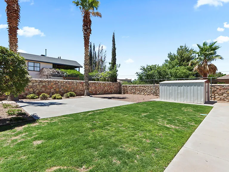 1861 Sonoma Pl — Photo 37