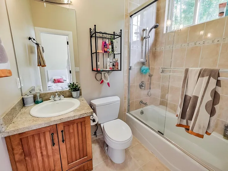 480 Arlington Ave — Photo 57