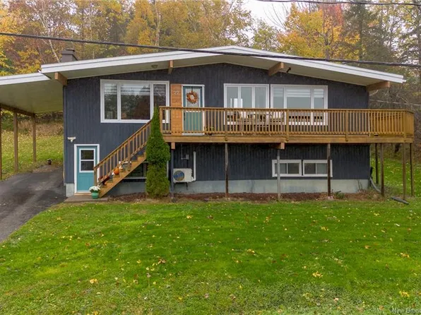 22 Maclean Rd, Grand Bay Westfield, NB E5K 3J8