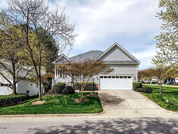 2nd image of 115 Crystal Brook Ln