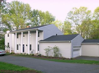 19 Brockden Dr, Mendham, NJ 07945